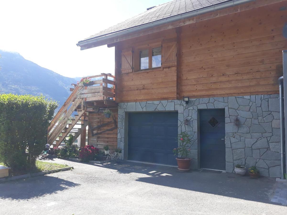 Saint-Martin-sur-le-Chambre 엔트레 2 콜스 B&B 외부 사진