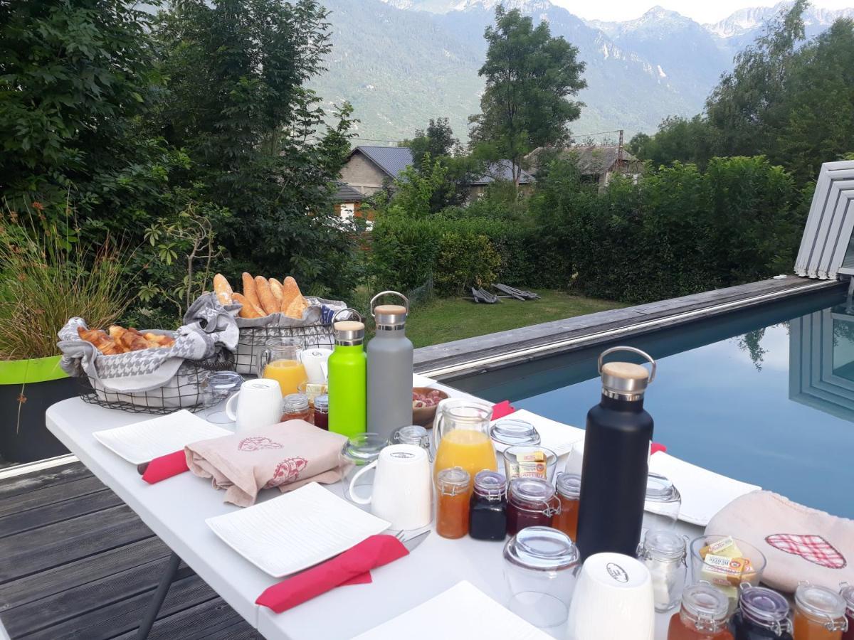 Saint-Martin-sur-le-Chambre 엔트레 2 콜스 B&B 외부 사진